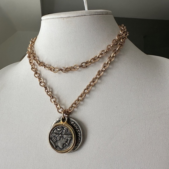 Vintage 1980s Gold Plated Statement Chain Necklace with Coin Pendant - Picture 11 of 11
